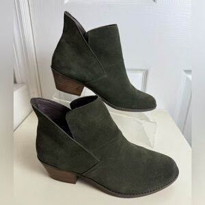 Ruff Hewn Women's Suede Ankle Booties - Olive Green -Size 8
